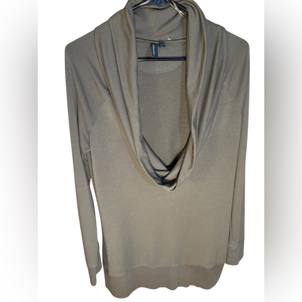 Women's long-sleeve cowl neck soft knit top large in khaki color Cynthia Rowley.